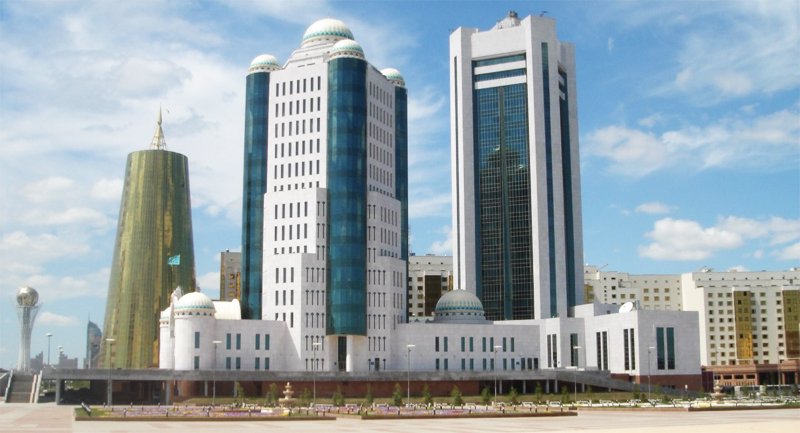 Парламент депутаттары сайлаушылармен кездесті
