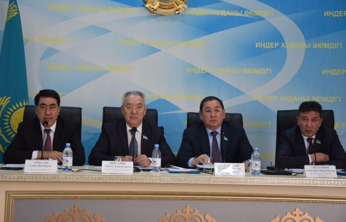 Сенаторлар Индер ауданында болды