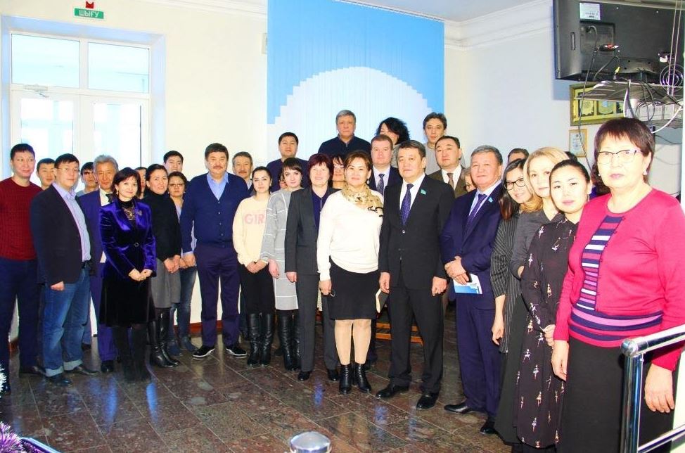 Сенаторлар «Қазфосфат» кәсіпорнында болды