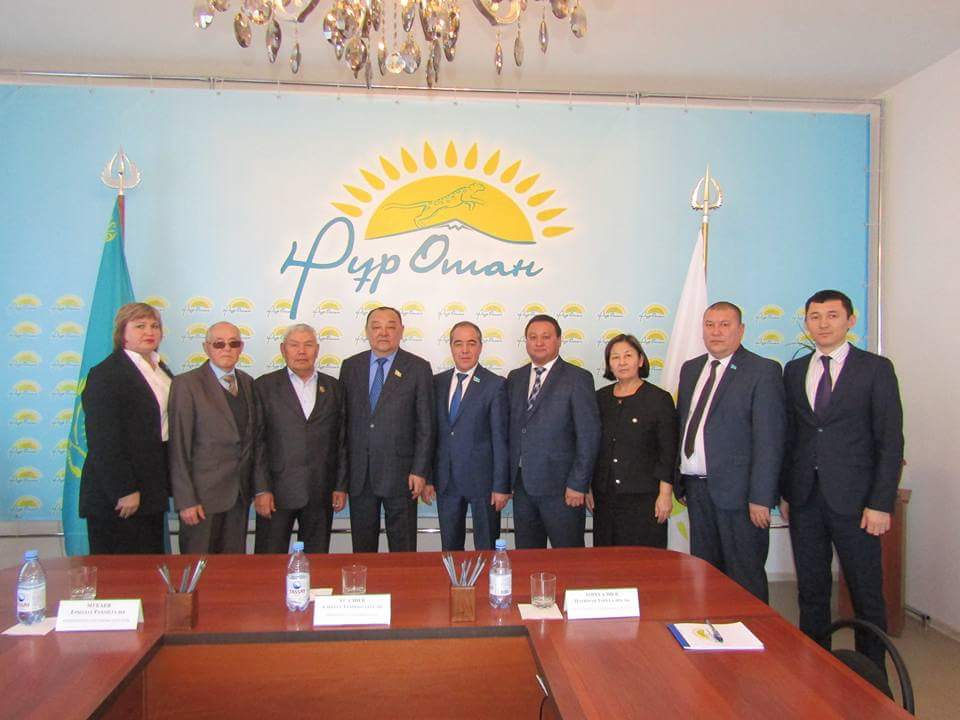 Сенаторлар Батыс Қазақстанда ауыл еңбеккерлерімен кездесті