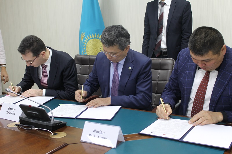 Халықаралық клирингтік жүйені дамытуға арналған меморандумға қол қойды - Қаржы министрлігі