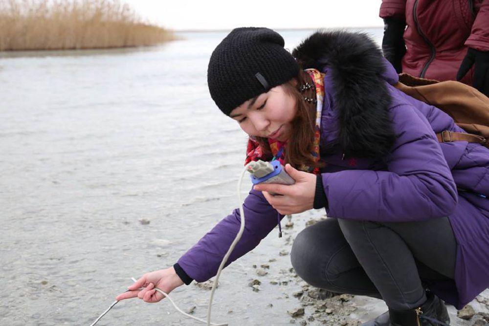 Оқушылар құс санауға шықты