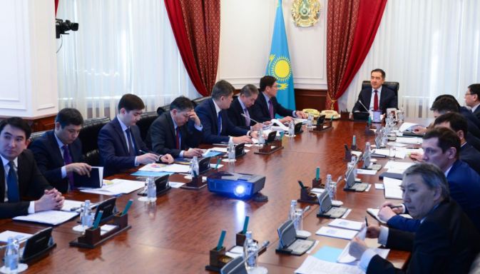 Бақытжан Сағынтаев электрондық денсаулық сақтауды дамыту мәселесі бойынша кеңес өткізді

