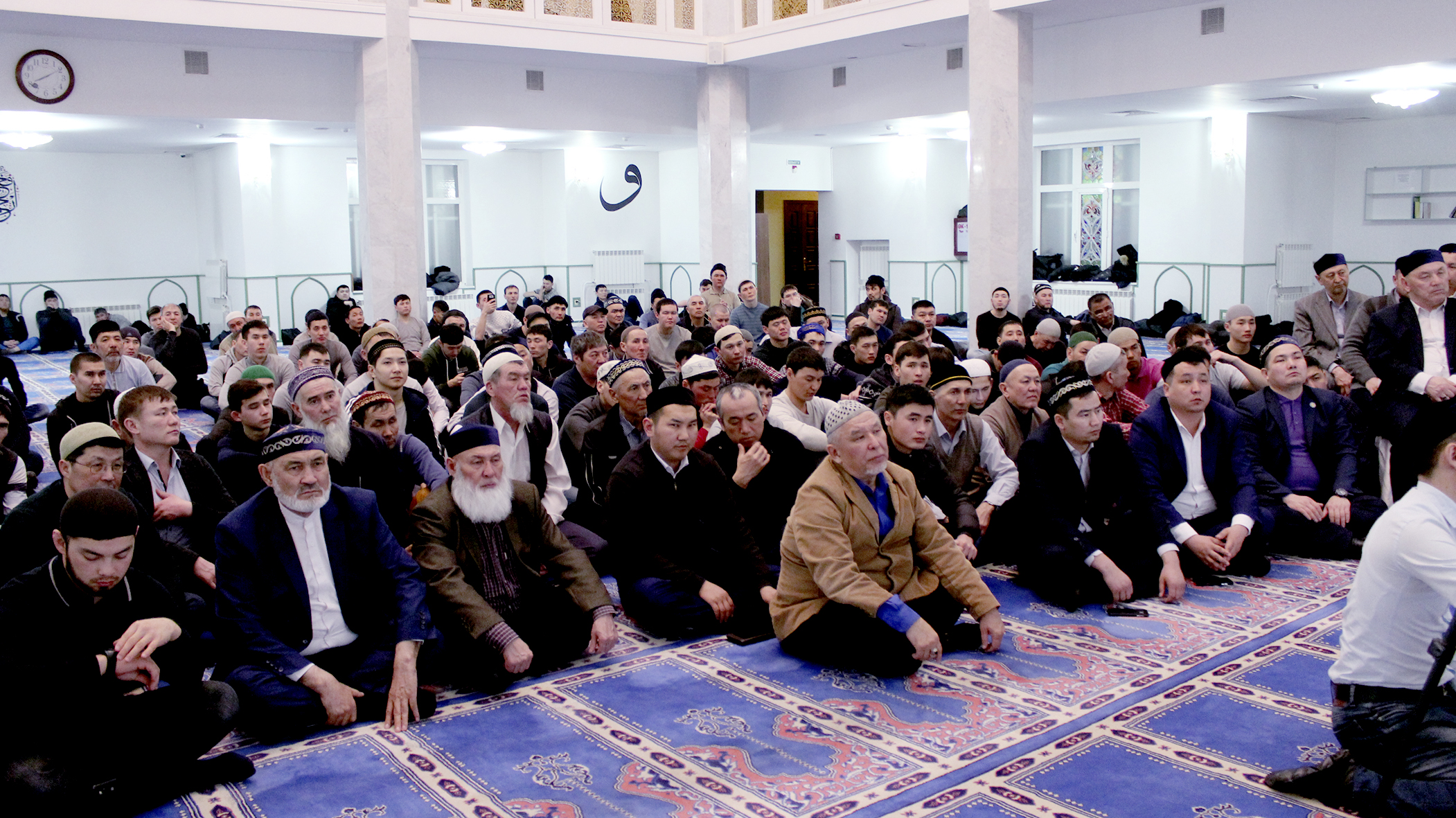 Ақтөбе облысының имамы жамағатқа жаңа үлгіде дәріс жүргізді
