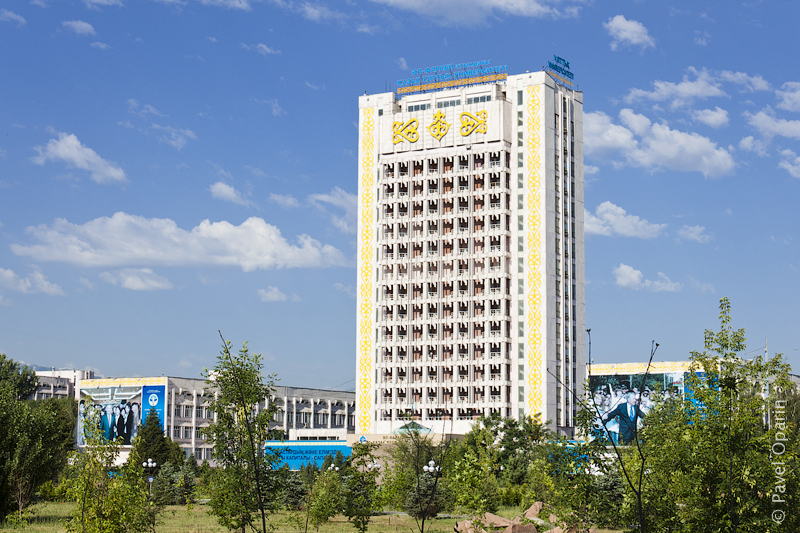 ҚазҰУ әлеуметтік жауапты университет атанды
