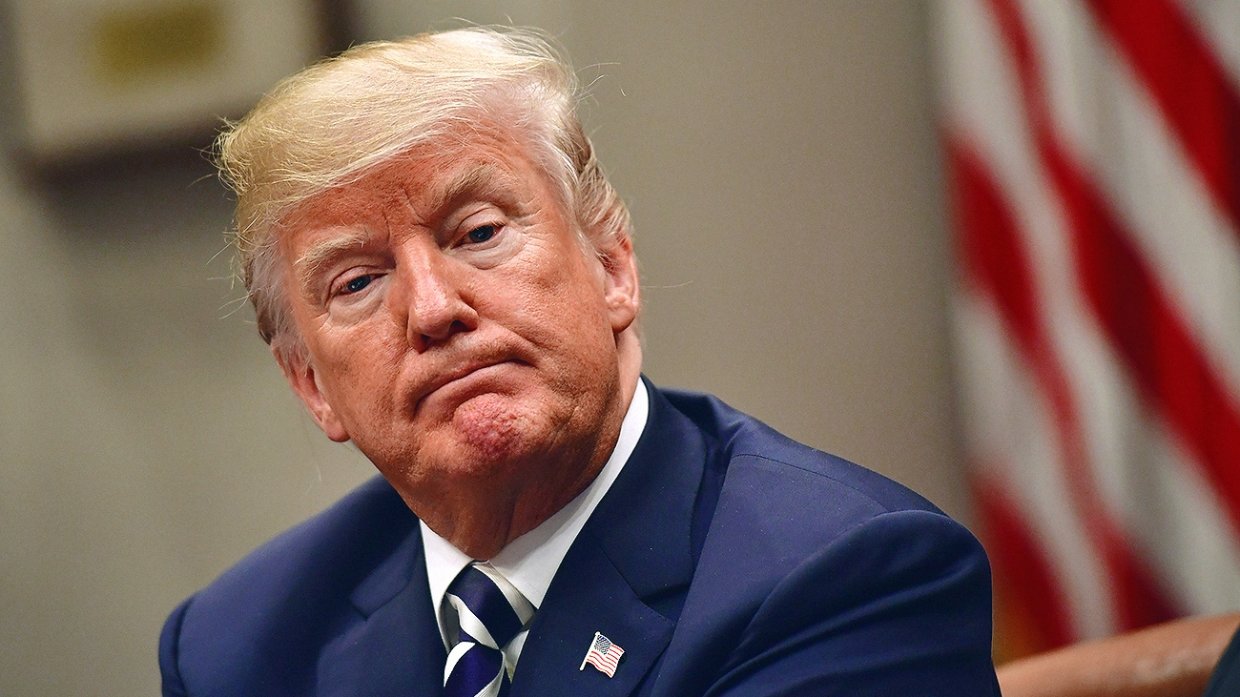 Трамп Ресейге жаңа санкция салуды кейінге қалдырды
