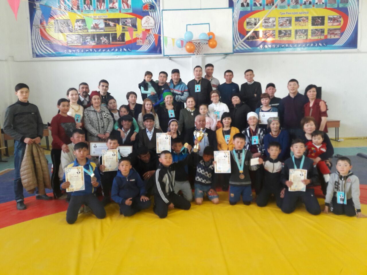 Аягөзде жасөспірімдер арасында қазақша күрестен турнир өтті
