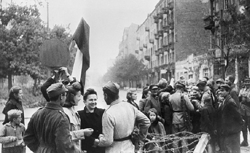 Поляк жерінде қаза тапқан жауынгерлер туралы не білеміз?
