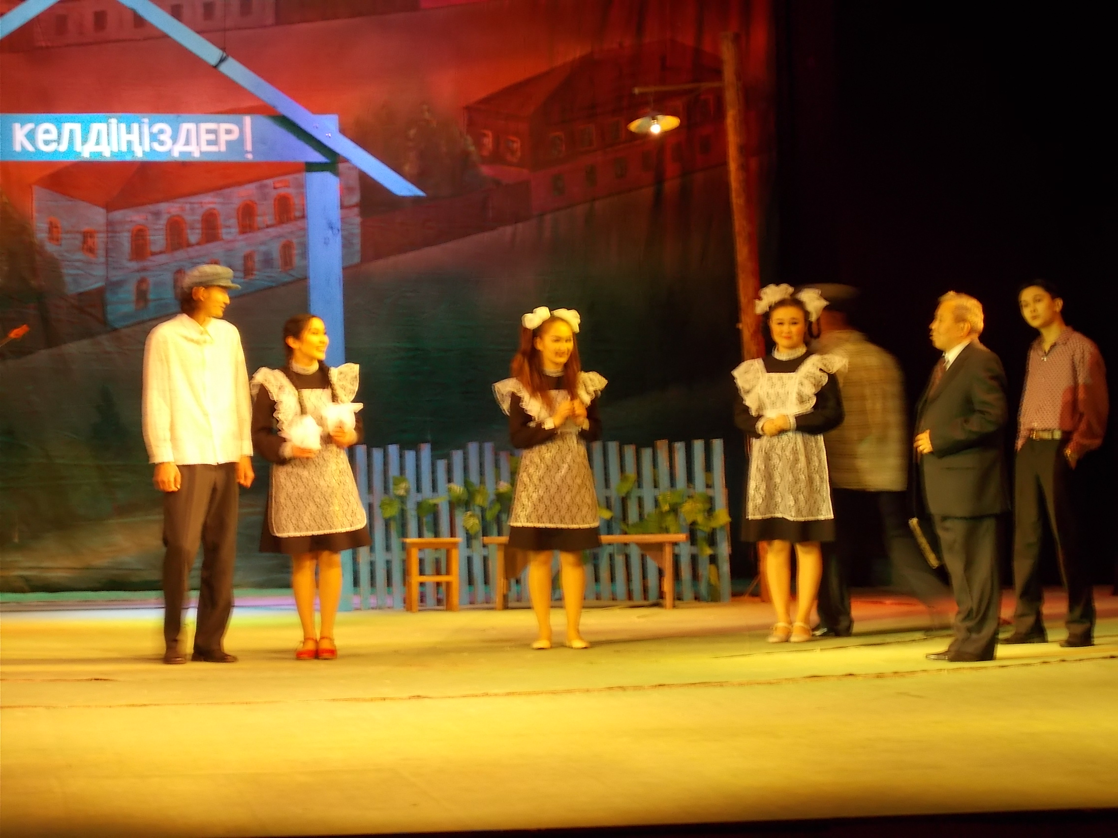 Семейде журналист, жазушы Дәулет Сейсенұлының «Жәнібек ән салады...» пъесасы сахналанды