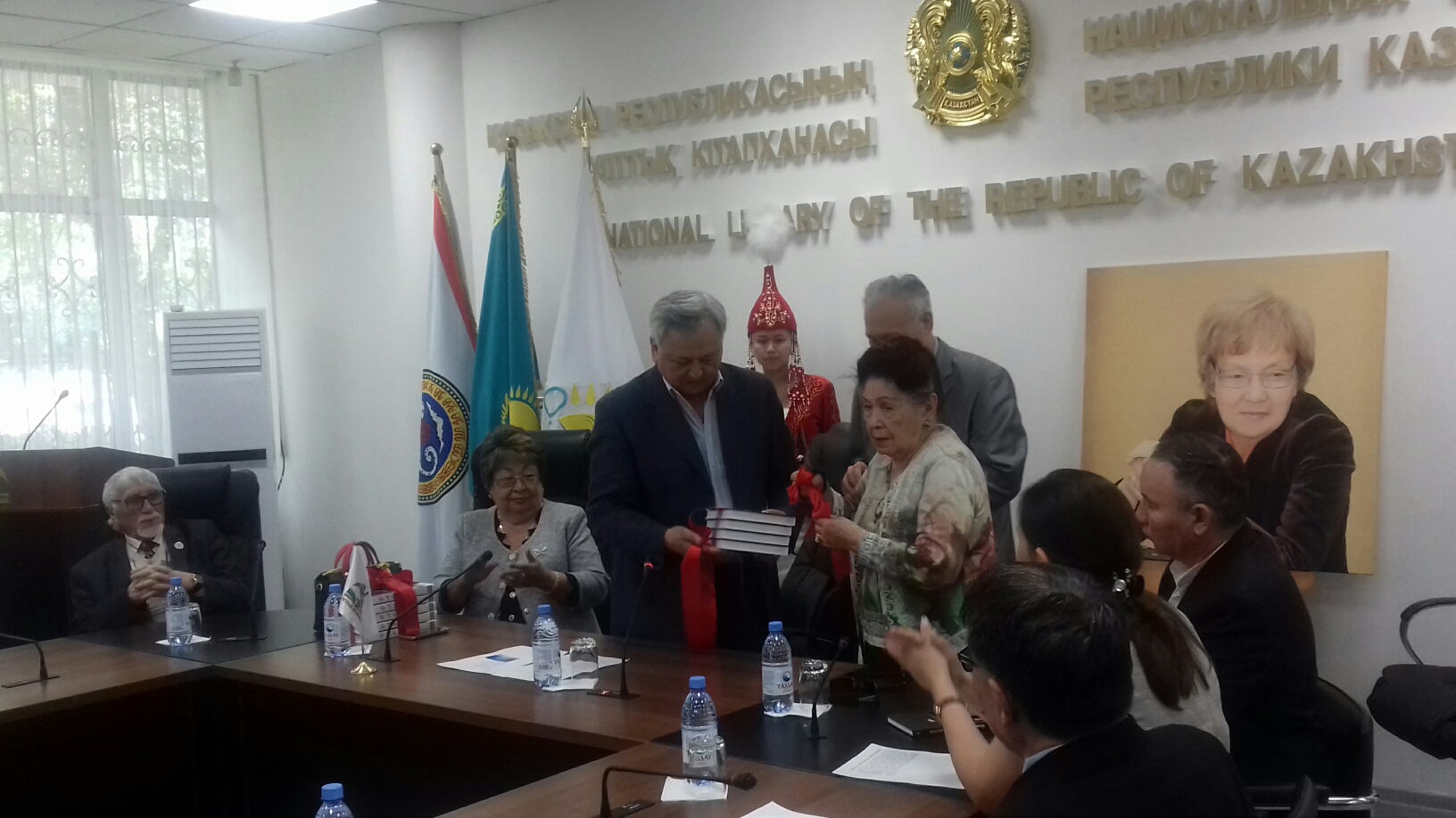 Фариза ақын туралы естелік кітап жарық көрді