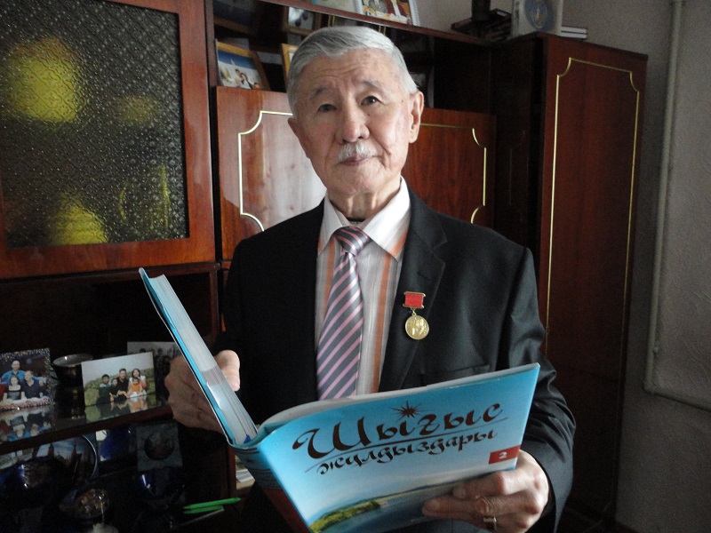 Әзілхан Нұршайықовпен үш кездесу