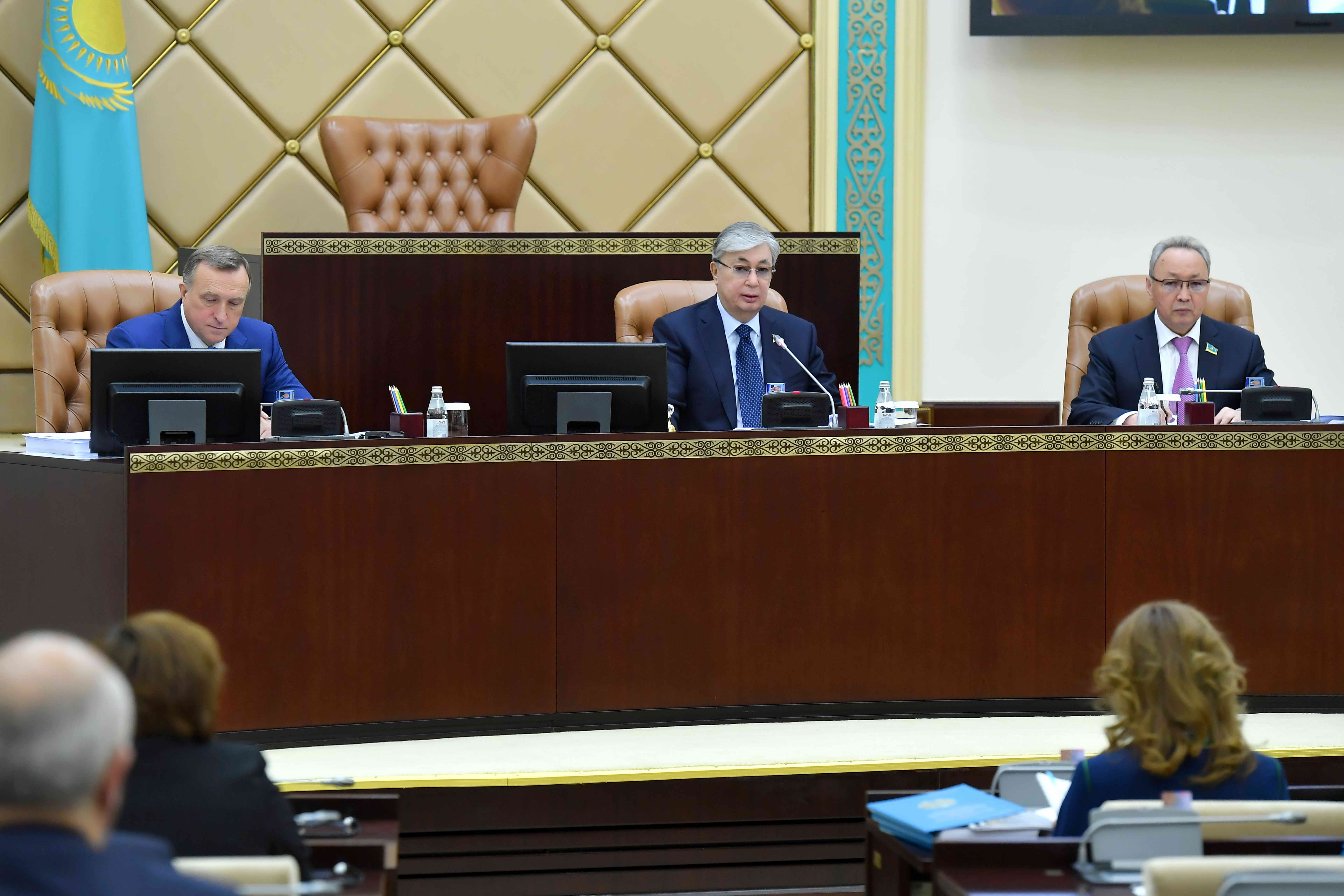 Парламент Қауіпсіздік Кеңесі туралы заңды қабылдады
