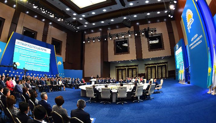 Қазақстан Президентінің төрағалығымен «Нұр Отан» партиясы Саяси кеңесінің кеңейтілген отырысы өтті