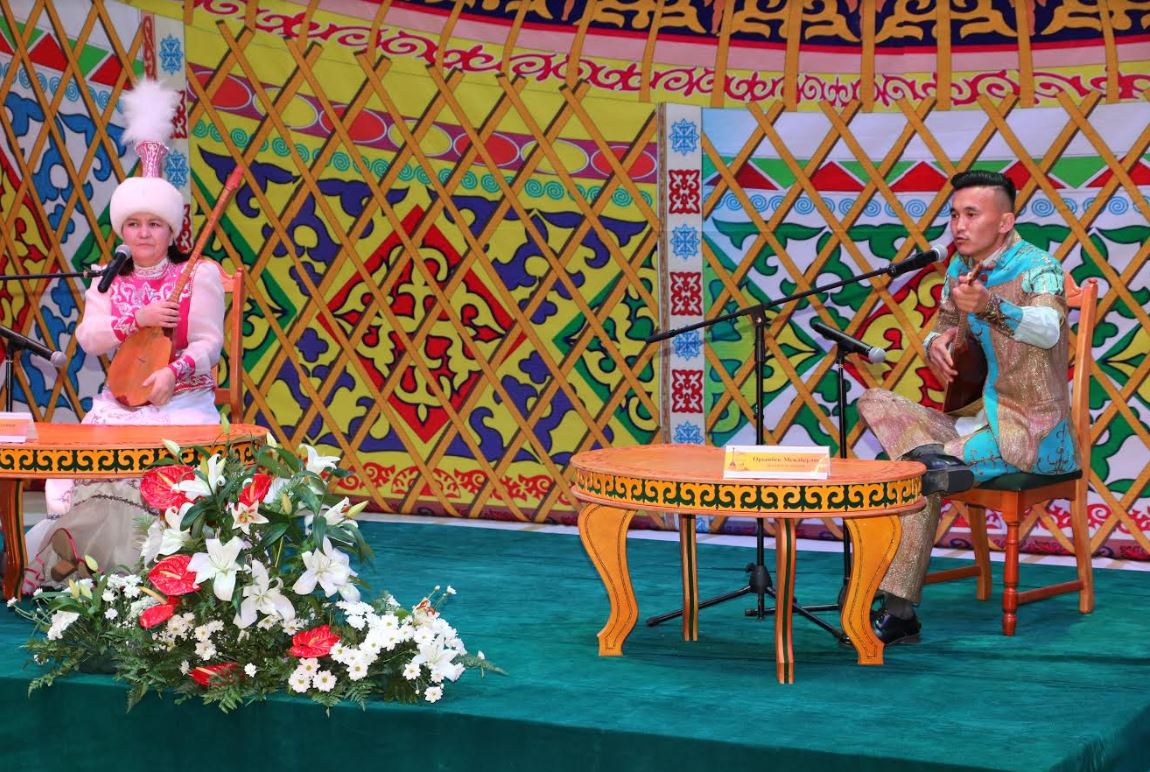 Оралда республикалық ақындар айтысы өтті