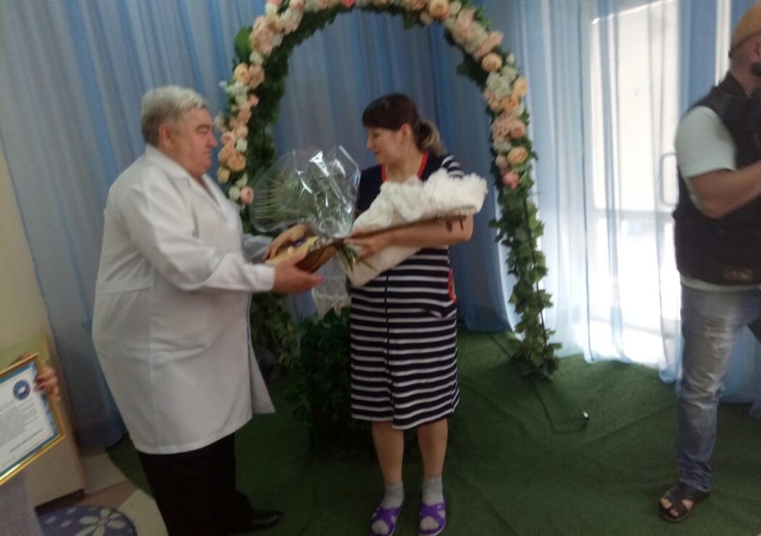 Қостанайда 1 шілдеде туған нәрестелерге домбыра сыйланды