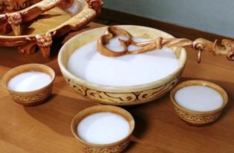 Батыр ауылындағы қымызмұрындық
