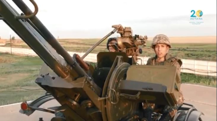 Астананың құрдастары Қорғаныс министрлігінің атынан видео құттықтау жолдады (ВИДЕО)