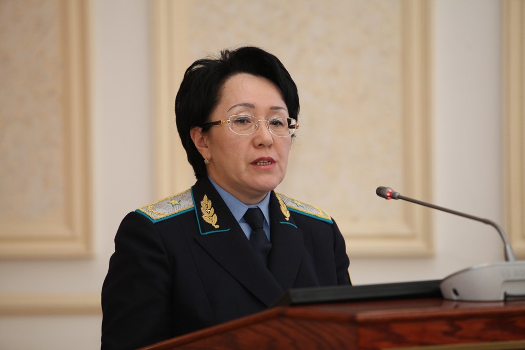 Ерлан Сағадиев Сәуле Айтпаеваны ҮЕҰ өкілдерімен таныстырды