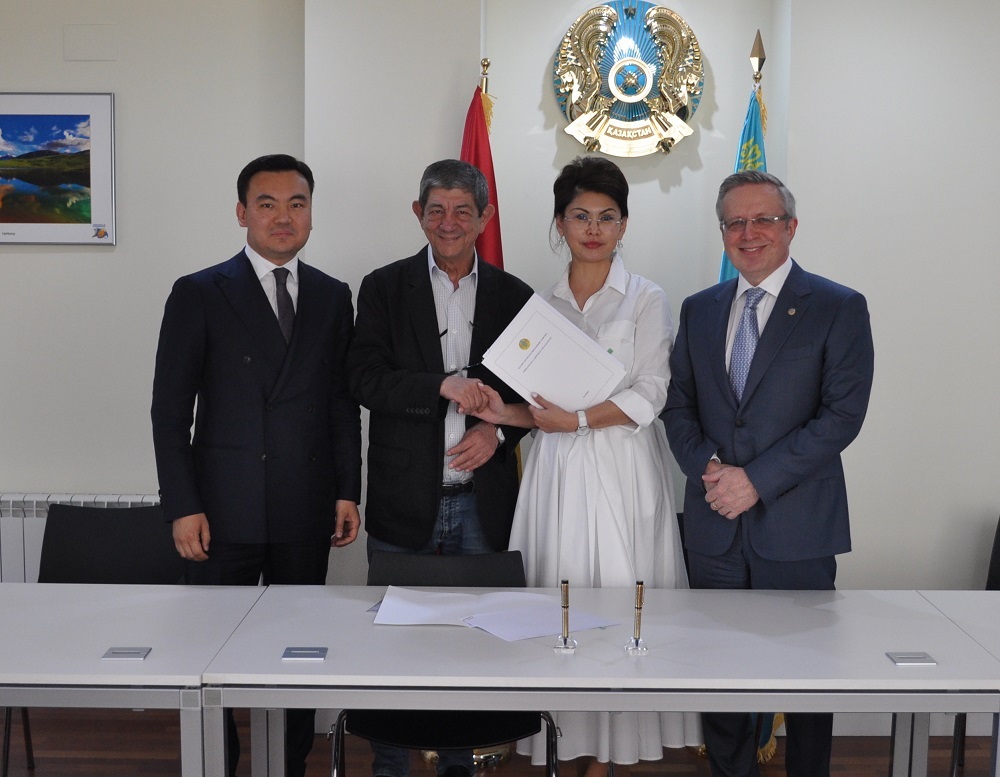 Қазақ әдебиеті антологиясы испан тілінде шығады