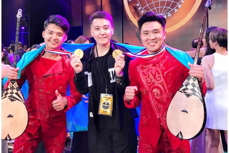 «Бастау» домбырашылар тобы Голливудта алтын медальға ие болды