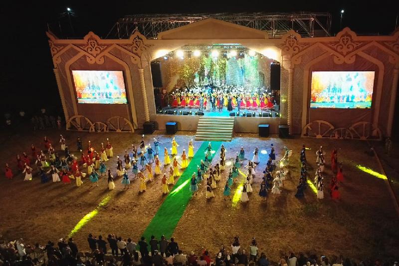 10 елдің өнерпаздары Ұлытауға жиналды
