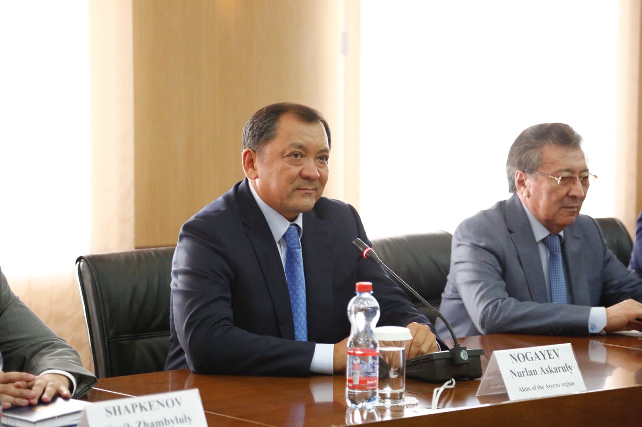 Нұрлан Ноғаев Франция елшісімен кездесті