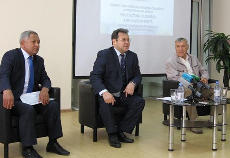 Қостанайда Мемлекетті қызметшілердің әдеп кодексін бұзған ауыл әкімі қызметтен шеттетілді