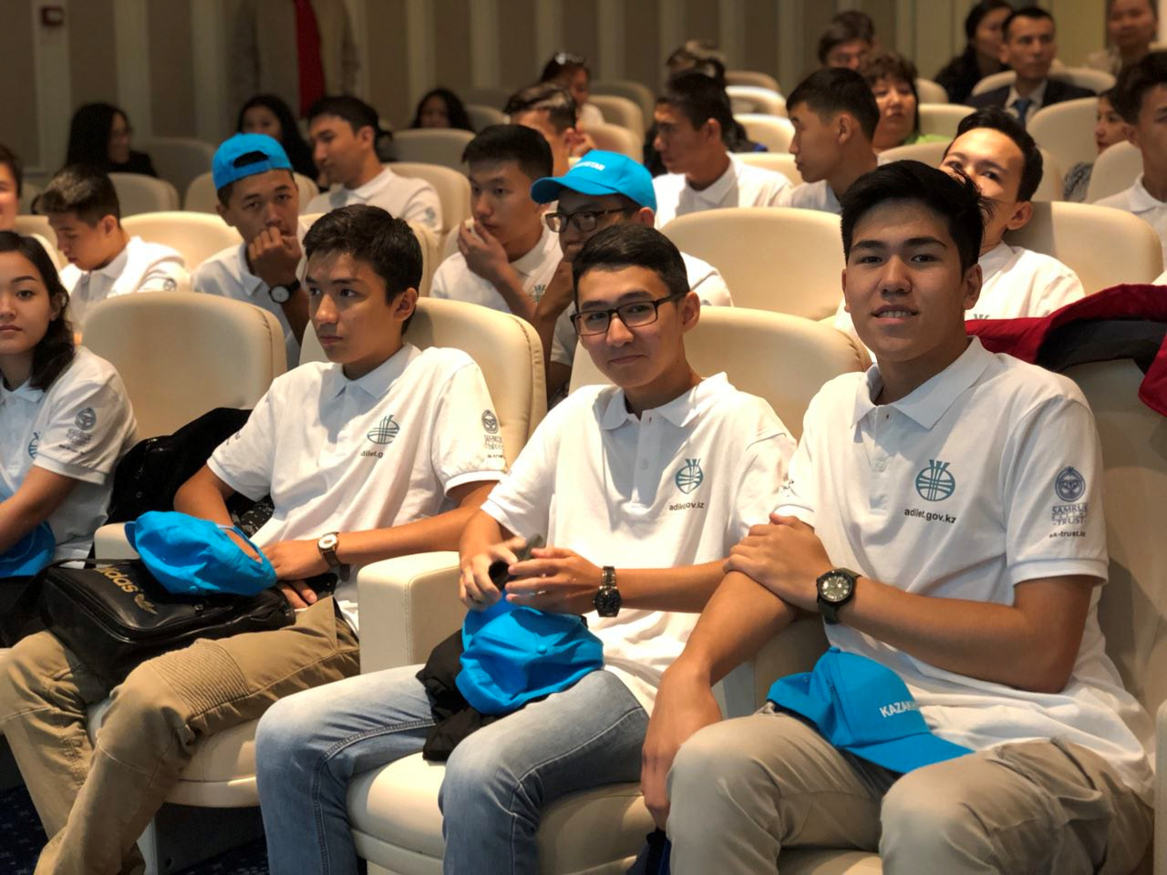 Қазақстандық оқушылар Ұлыбританияның аэрокосмос мектебіне барады