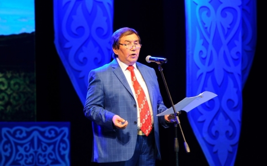 Ақынның паспорты – азаматтық лирикасы