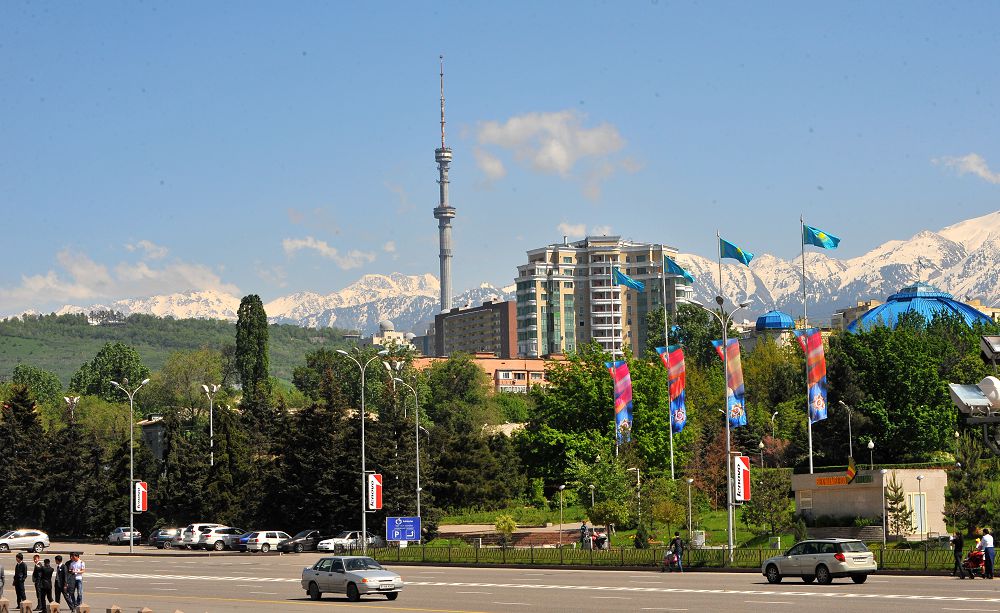 Тау бөктеріндегі танысу