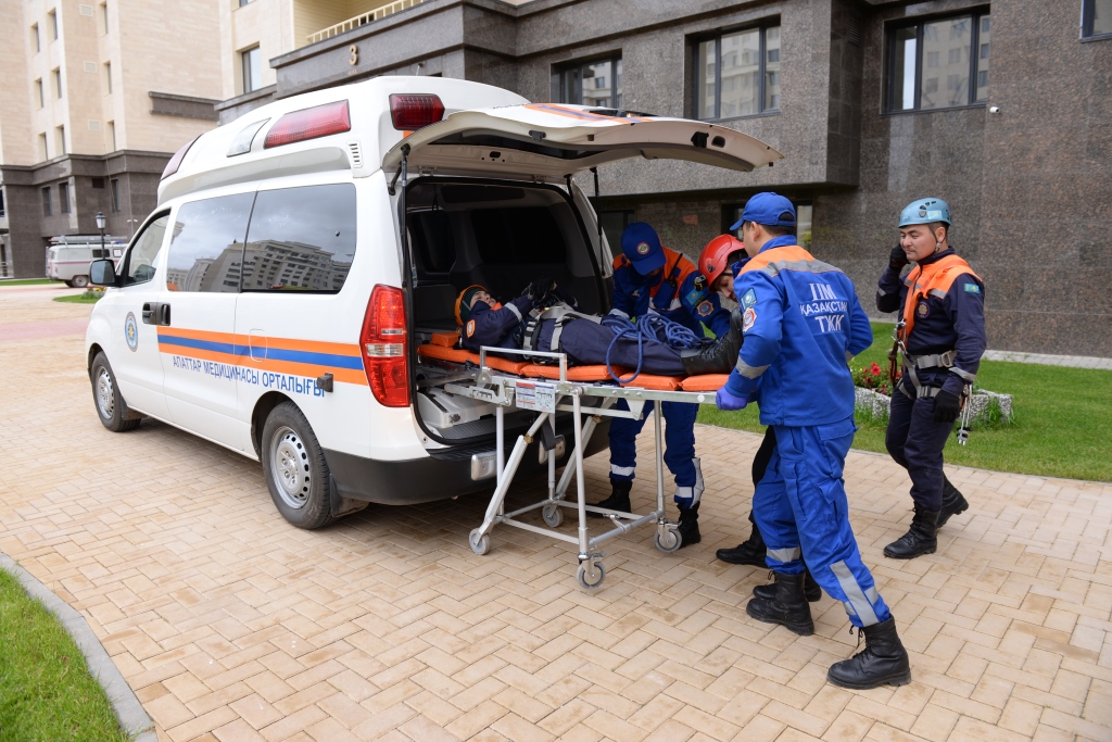 Астанада тұрғын үй кешенінде шартты өртті сөндіру бойынша тактикалық оқу-жаттығу өтті