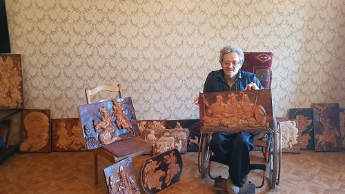 Арбаға таңылған аягөздік суретші