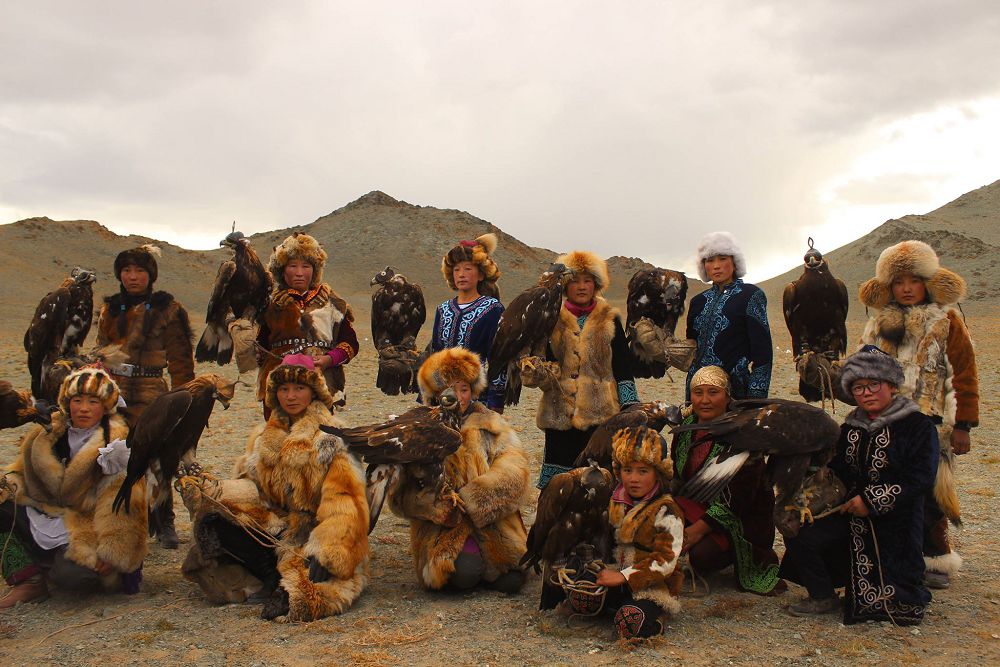 Құсбегі қыздар