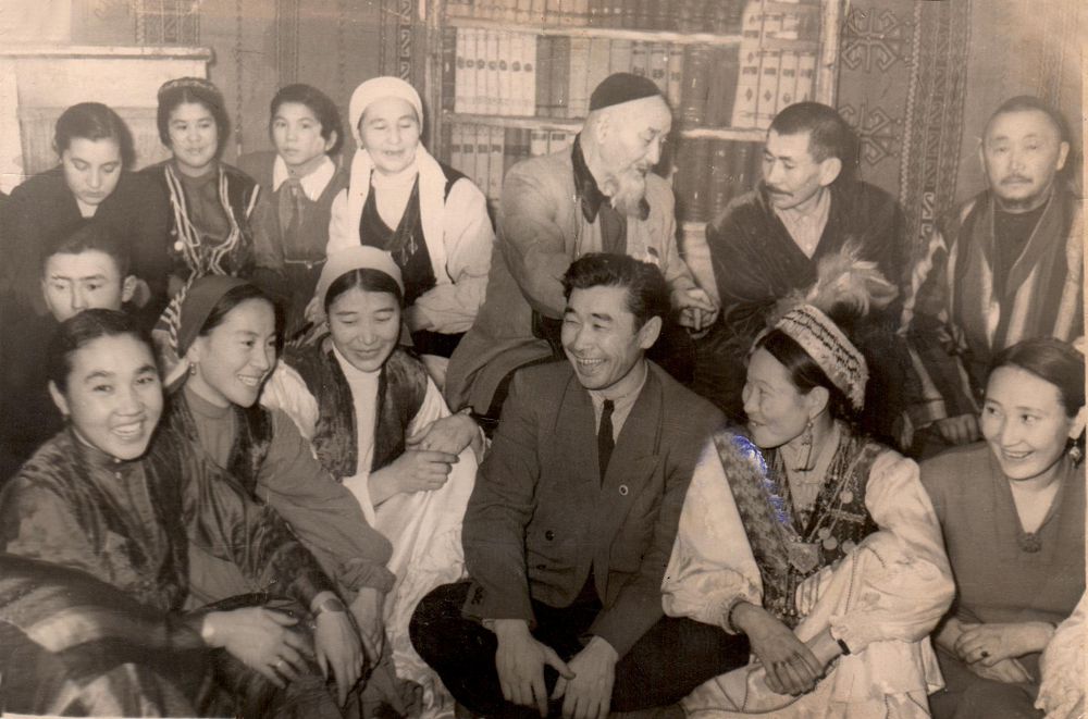 Алпыс жыл бұрынғы айтыс