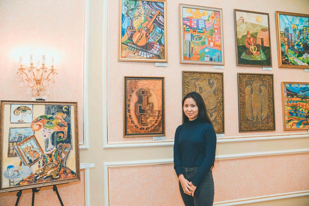 Әдемінің әуенге толы суреттері 