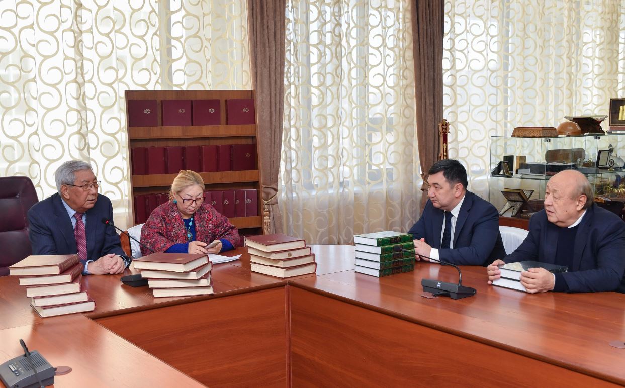 Мырзатай Жолдасбеков: Кітаптарымнан басқа байлығым жоқ