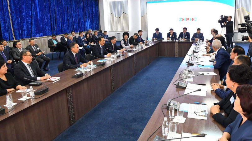 Б.Сағынтаев Жамбыл облысының білім беру саласының мамандарымен кездесті