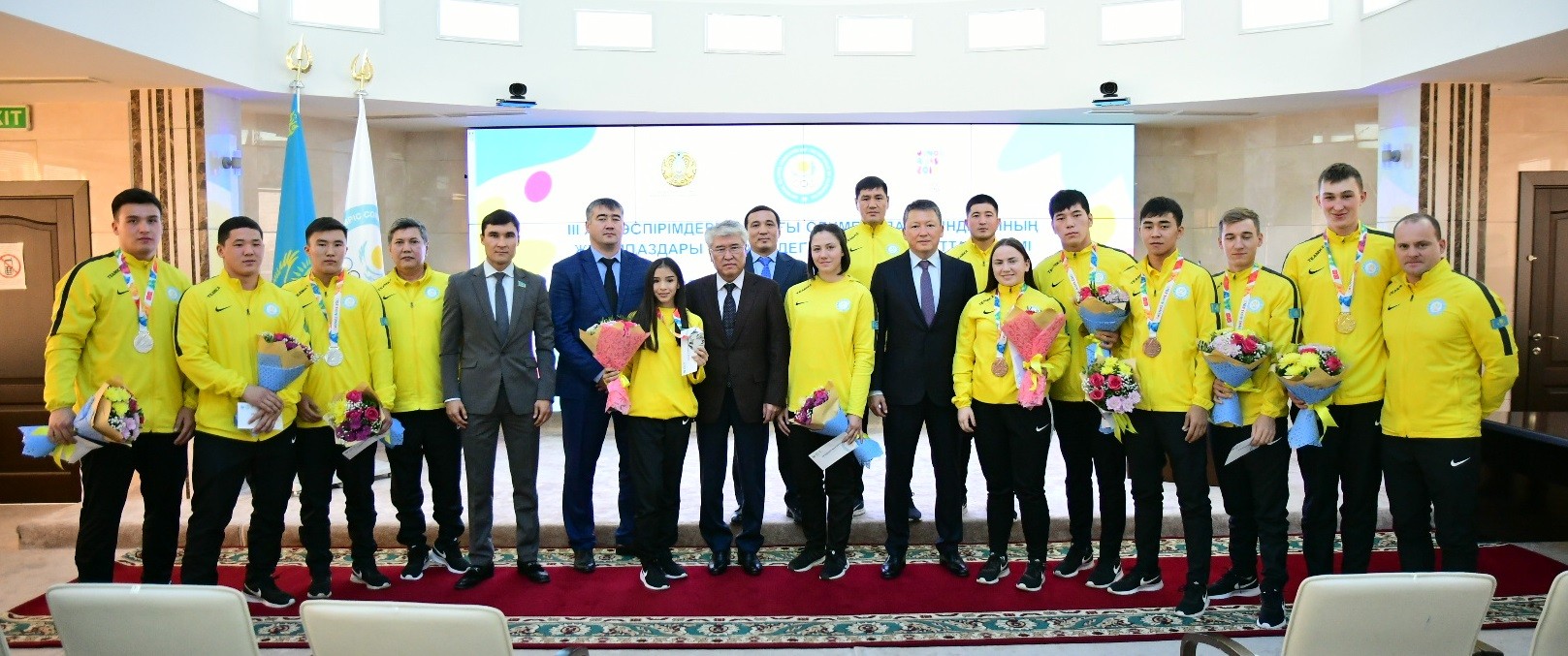 Астанада жасөспірімдер олимпиадасының жеңімпаздарына құрмет көрсетті