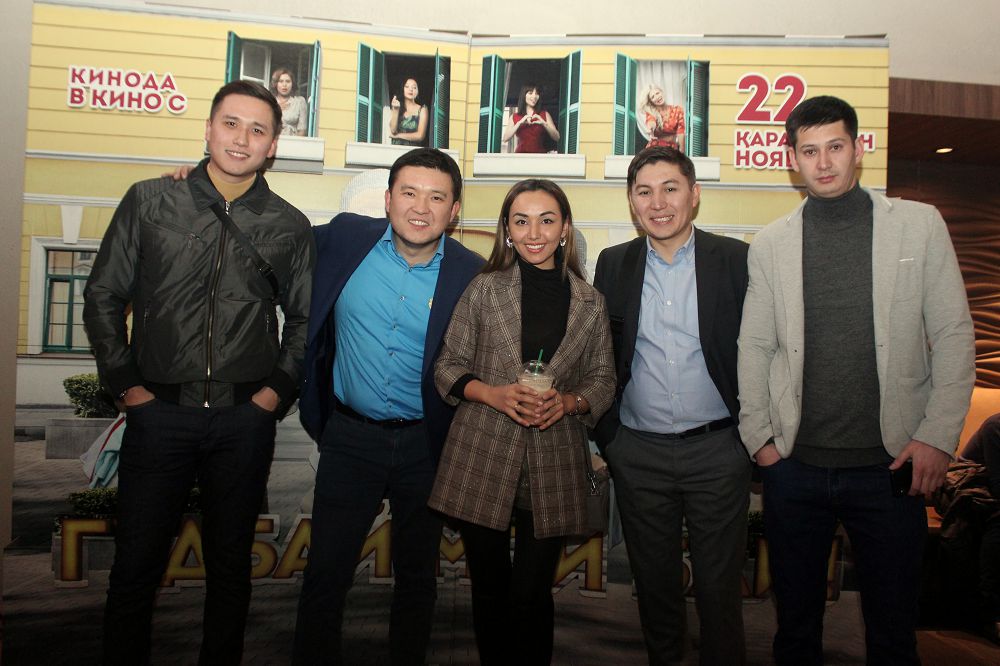 Алматыда жаңа комедиялық фильмнің тұсауы кесілді