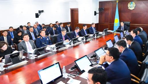 Премьер-Министр өңірлердің әкімдеріне нарықтардың азық-түлік өнімдерімен толығуын бақылауды тапсырды