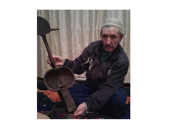 Қайғыдан табылған көне қобыз