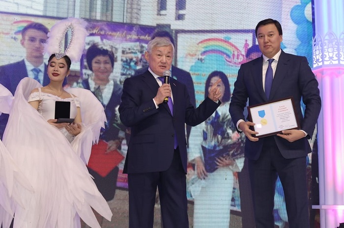 Ақтөбеде өткен алғашқы қайырымдылық балынан 5 млн теңге жиналды