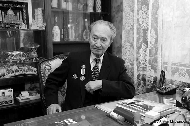 Алматылықтар Сұлтан Жиенбаевты ақтық сапарға шығарып салды