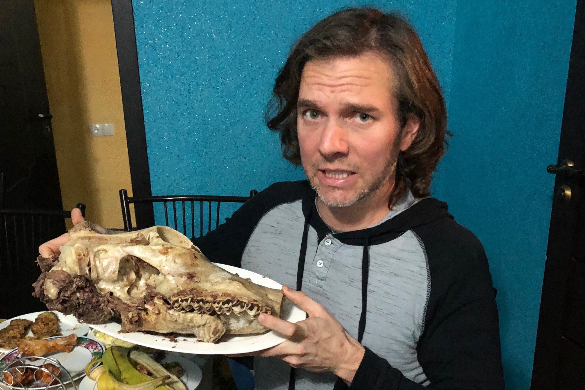 The Points Guy: Қазақстанда құрметті қонақтарға қой миы тартылады