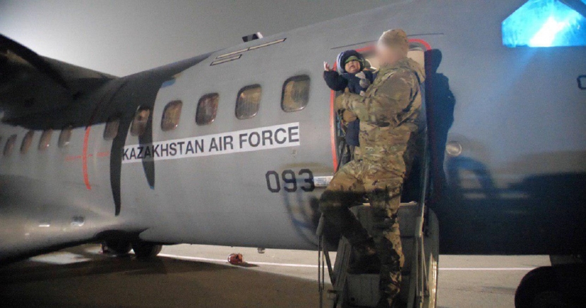 Сириядағы сергелдеңге түскен отандастарымыз елге оралды