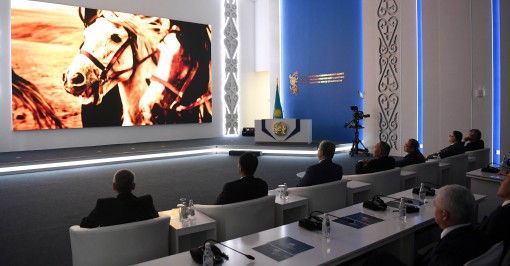 Мемлекет басшысы «Equus: Жылқы тарихы» атты деректі фильмнің көрсетілімін тамашалады