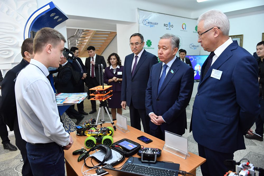 Нұрлан Нығматулин Жамбыл облысы тұрғындарымен кездесті