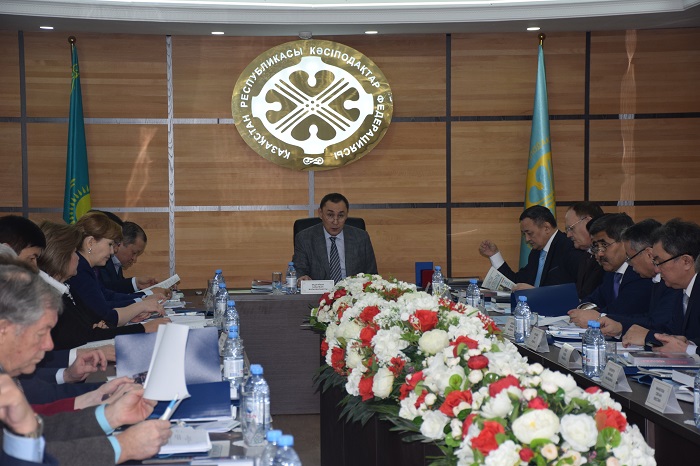 Қазақстандық кәсіподақ ұйымдары біртұтас болуы тиіс - Бақытжан Әбдірайым