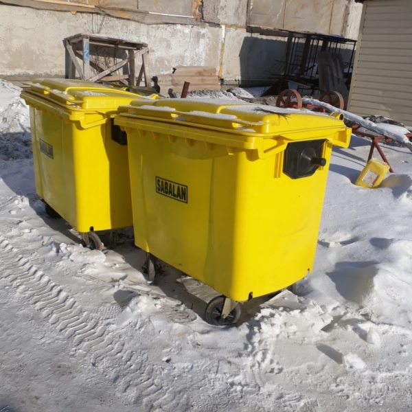 Қарағанды мектептеріне қоқысты бөлектеп жинайтын контейнерлер қойылады