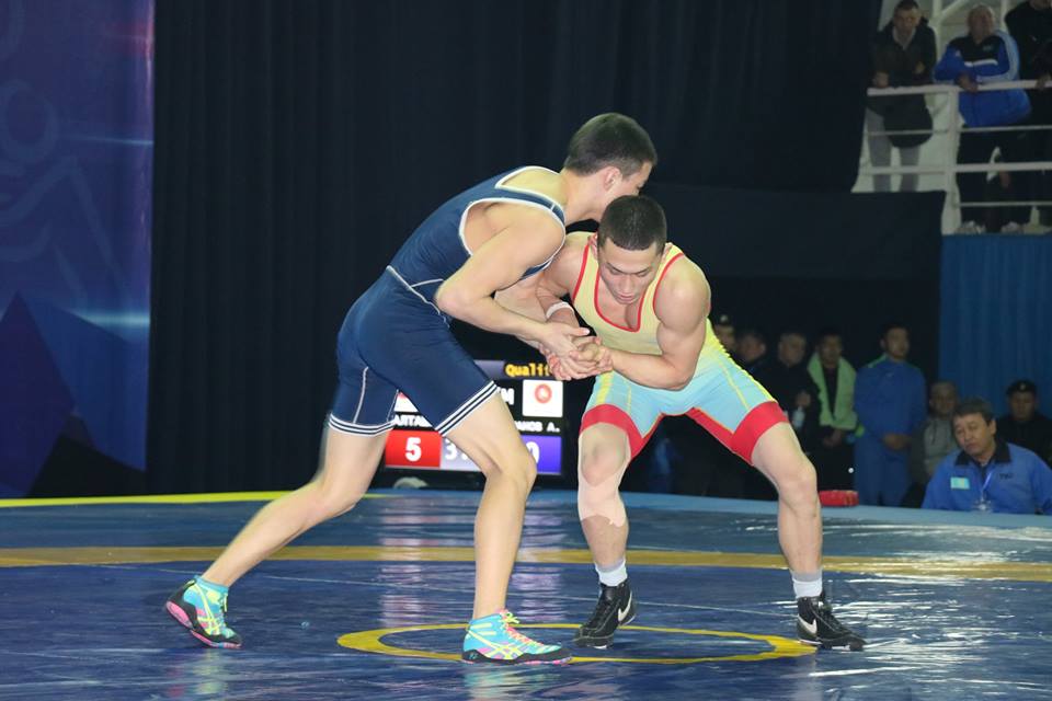 Республика балуандары Шымкентте белдесуде